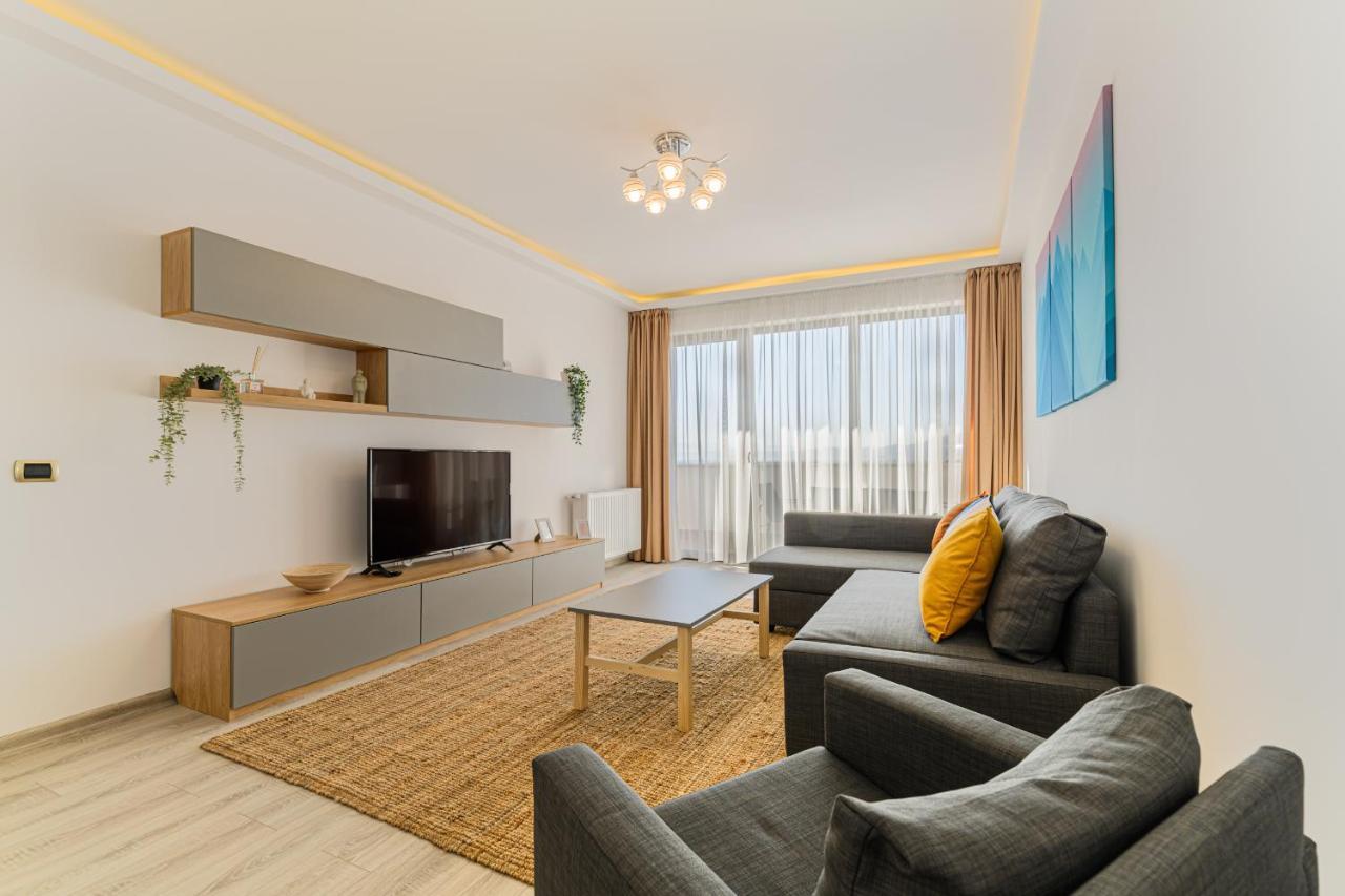 The Mountain Nest Apartment Brasov Bagian luar foto