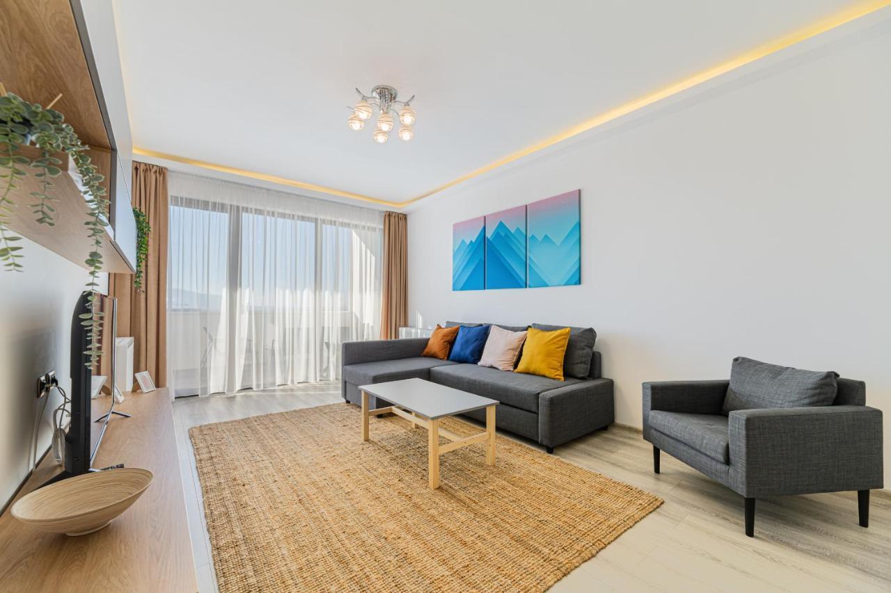 The Mountain Nest Apartment Brasov Bagian luar foto