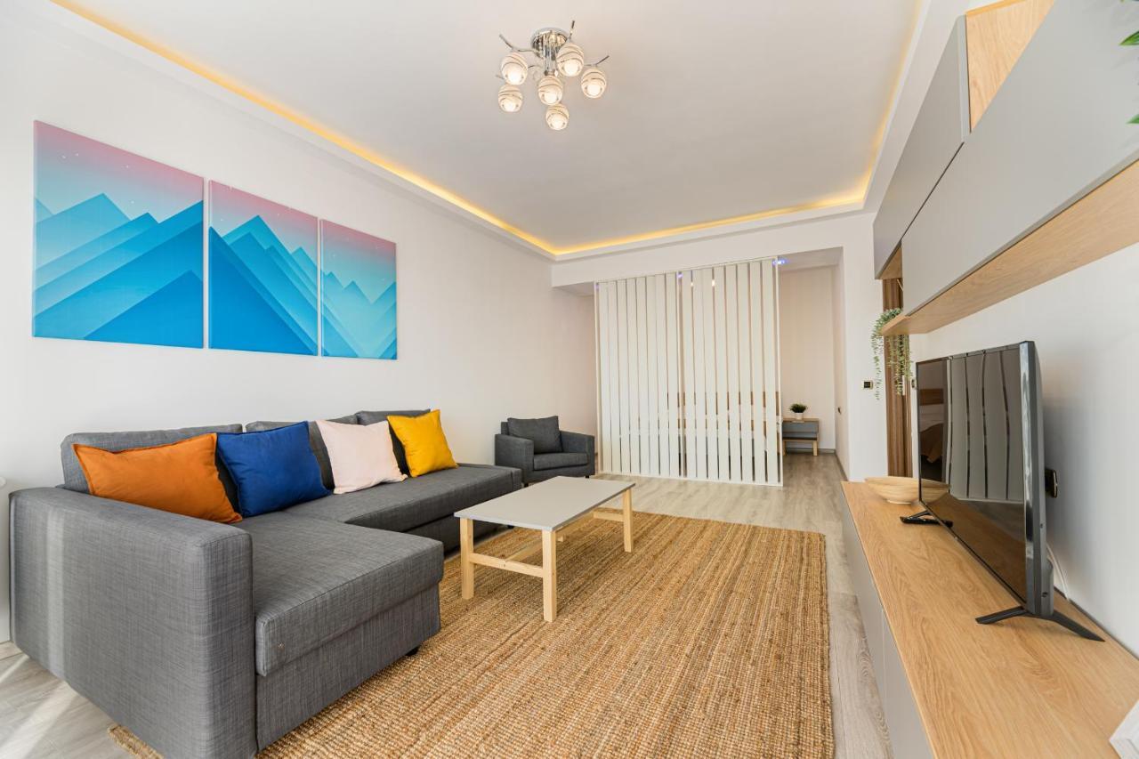 The Mountain Nest Apartment Brasov Bagian luar foto